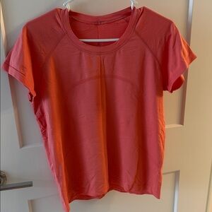Lululemon Swiftly Tech Short Sleeve Waist Length in size 12